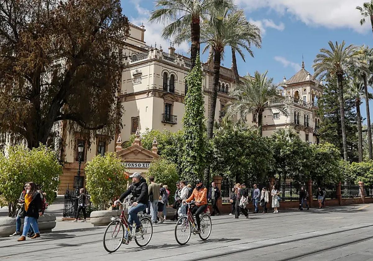 Sevilla vuelve a ver el sol con temperaturas primaverales