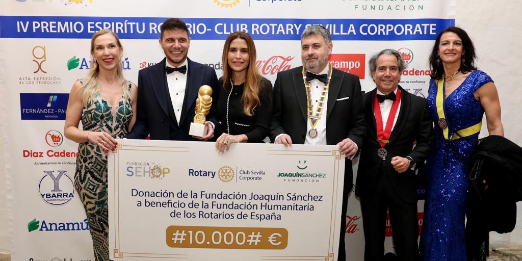 Joaquín recibe el IV Premio al Espíritu Rotario y dona 10.000 € para Musicoterapia en Oncología Pediátrica