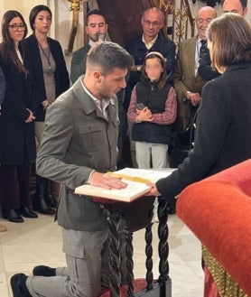 Imagen secundaria 2 - Jura de Joaquín Sánchez y Marcos Álvarez en la Hermandad del Baratillo