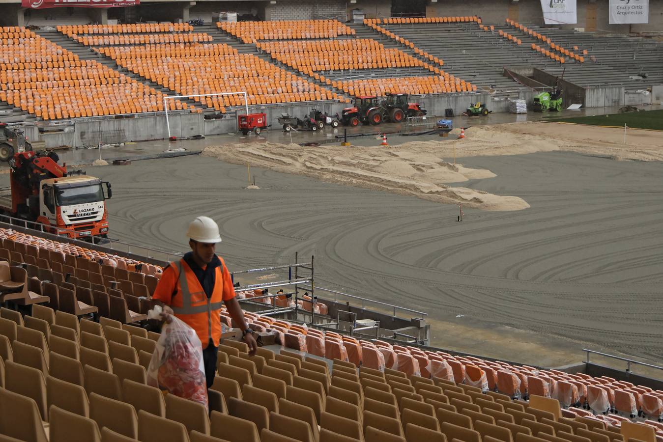 La puesta a punto del estadio de la Cartuja se acelera ante la final de la Copa del Rey del próximo 26 de abril