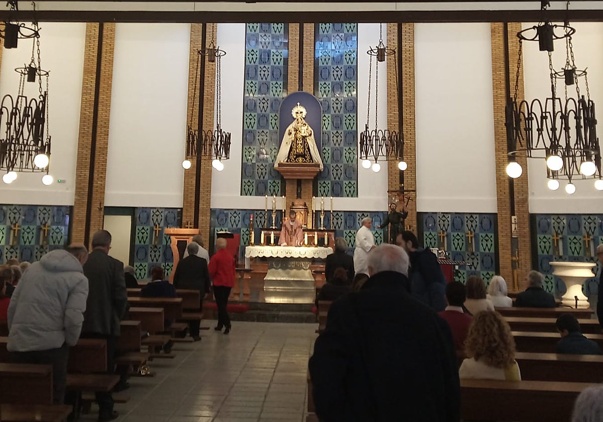 Misa en la parroquia de San Francisco Javier