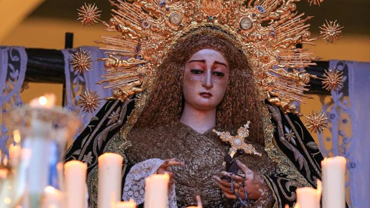 La Virgen de la Soledad cierra el Sábado Santo