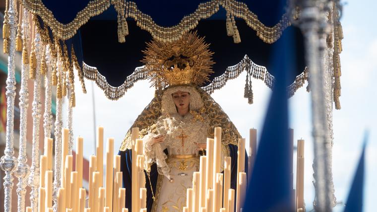 La Virgen de los Dolores, de la Hermandad de San José Obrero, procesiona el Sábado de Pasión