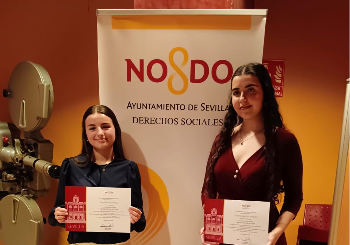 Dos alumnas del Colegio Sagrada Familia de Urgel premiadas por su Trayectoria académica y personal