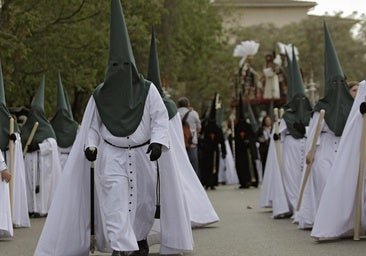 Nazarenos de esperanza para el barrio más pobre de España