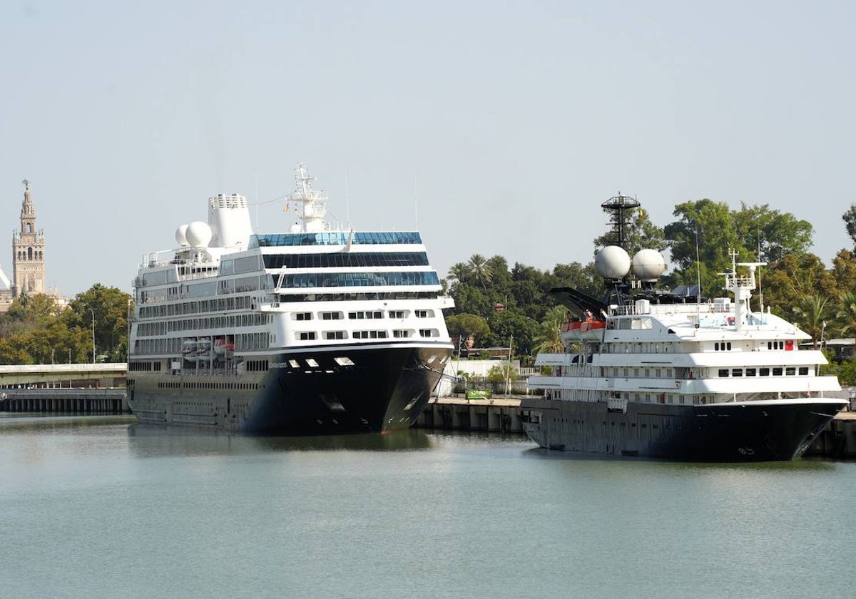 Los cruceros Azamara Quest y Corinthian en el Puerto de Sevilla