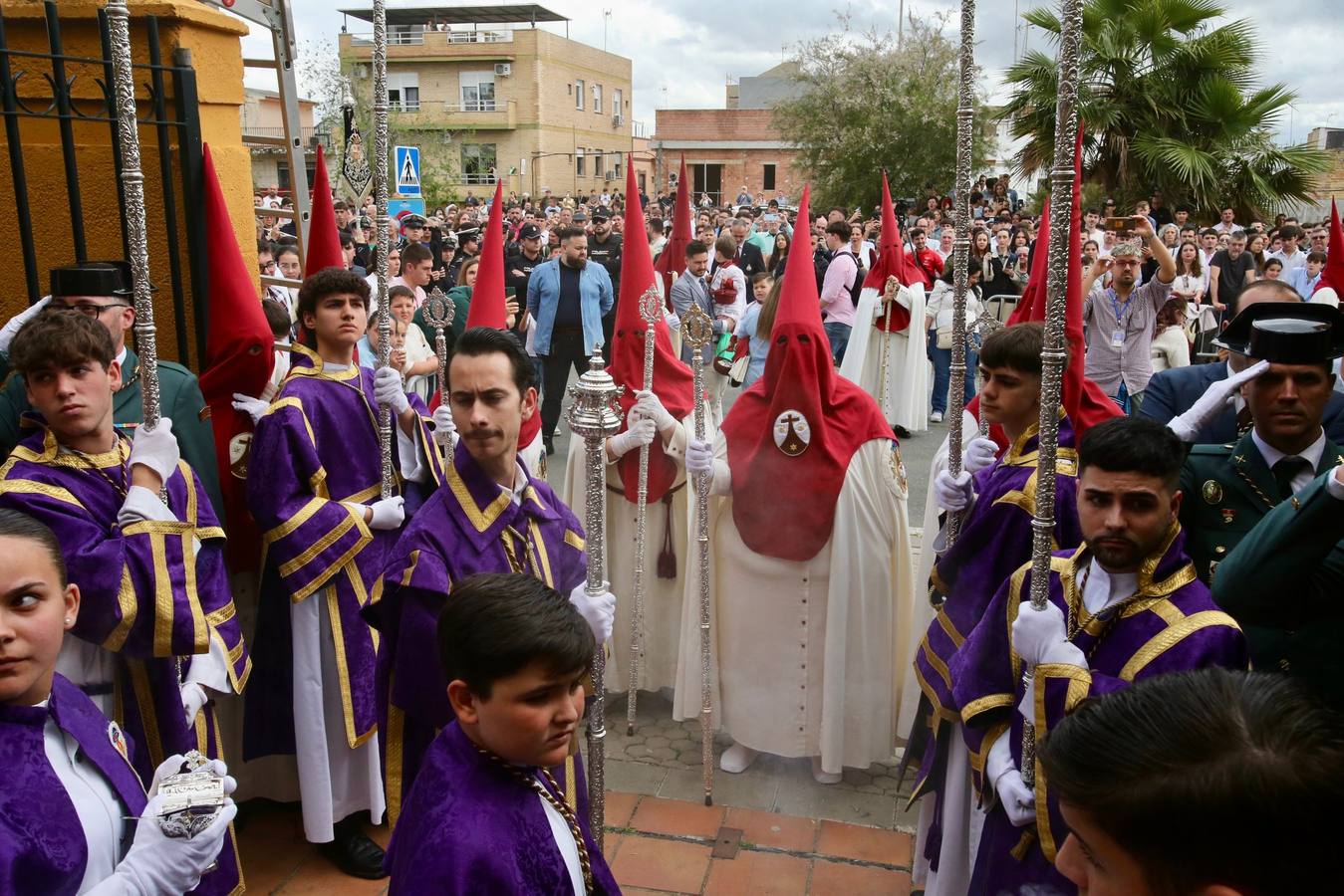 Hermandad de Padre Pío este Sábado de Pasión de la Semana Santa 2025