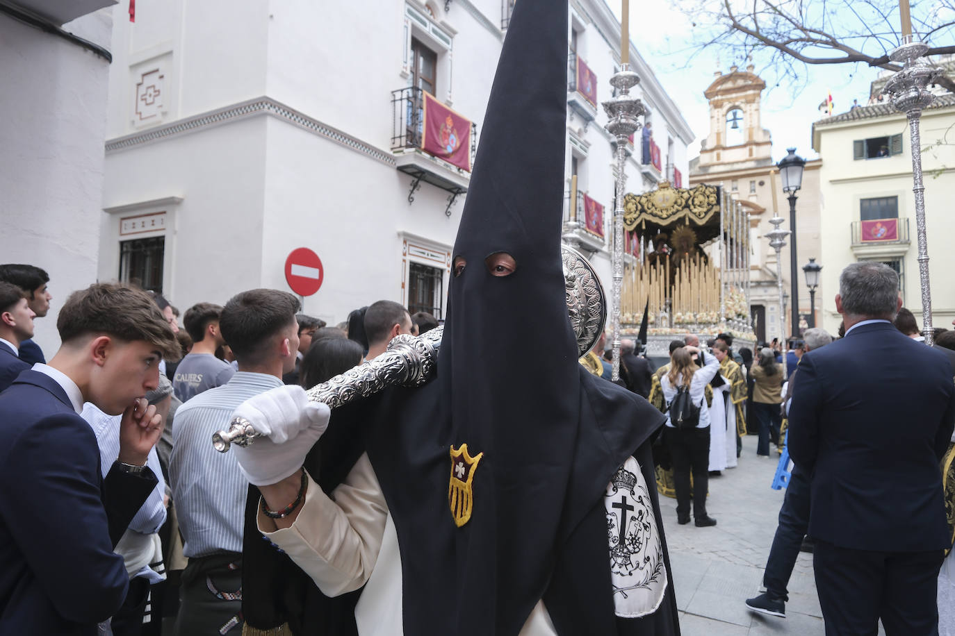 La hermandad de Jesús Despojado realiza su estación este Domingo de Ramos