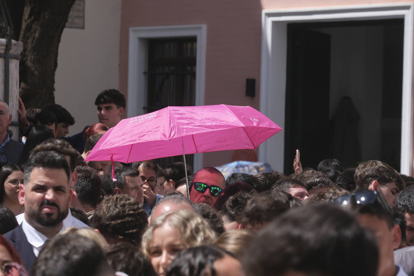 La hermandad de Jesús Despojado realiza su estación este Domingo de Ramos