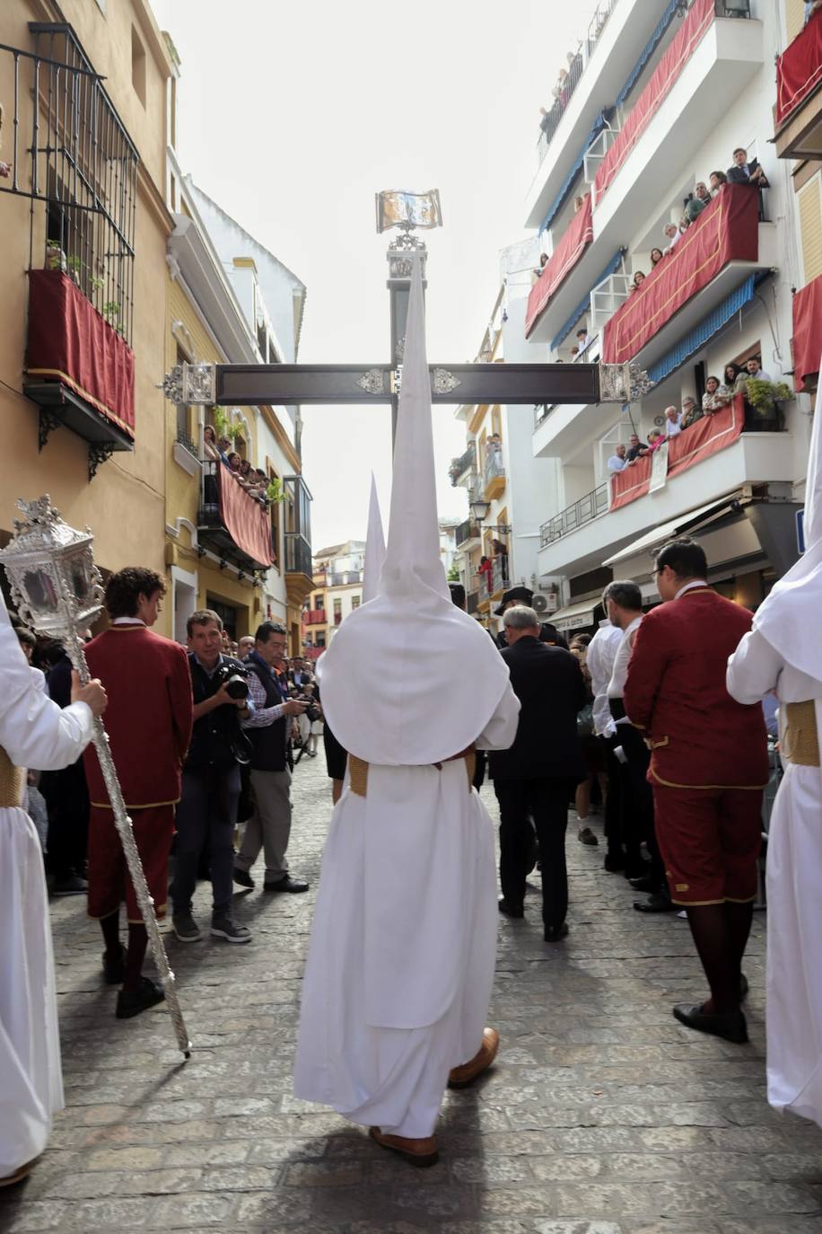 La hermandad de la Cena realiza su estación de penitencia este Domingo de Ramos