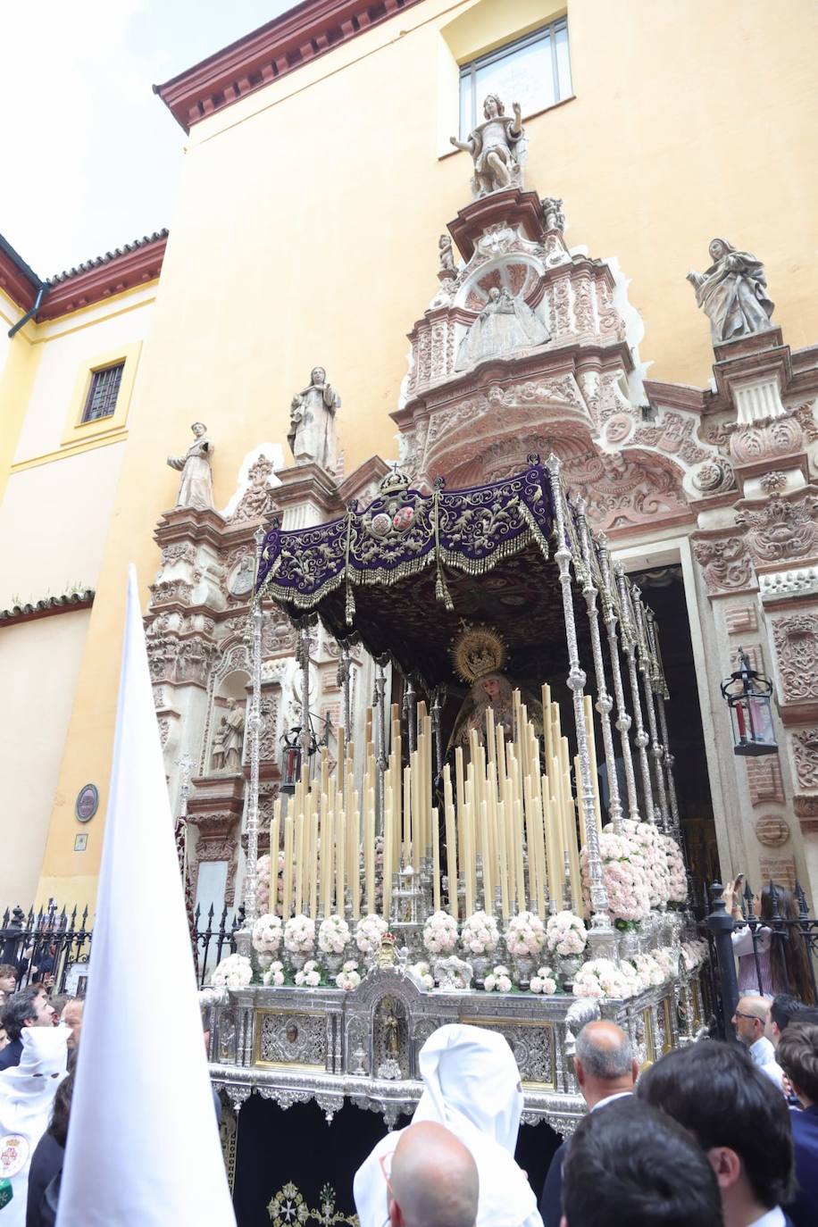La hermandad de la Cena realiza su estación de penitencia este Domingo de Ramos
