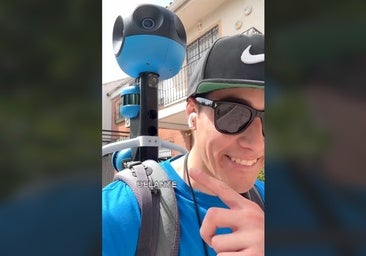 Un joven muestra cómo es trabajar para Google en Sevilla: «La gente empieza a frenar porque piensa que llevo un radar»