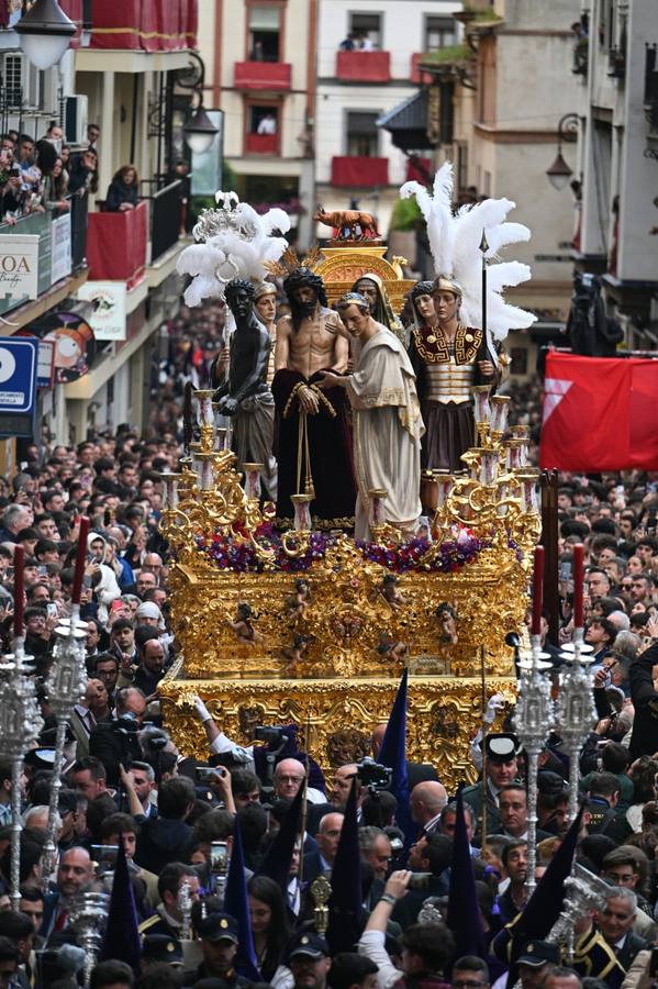 Vuelta multitudinaria de la hermandad de San Benito este Martes Santo