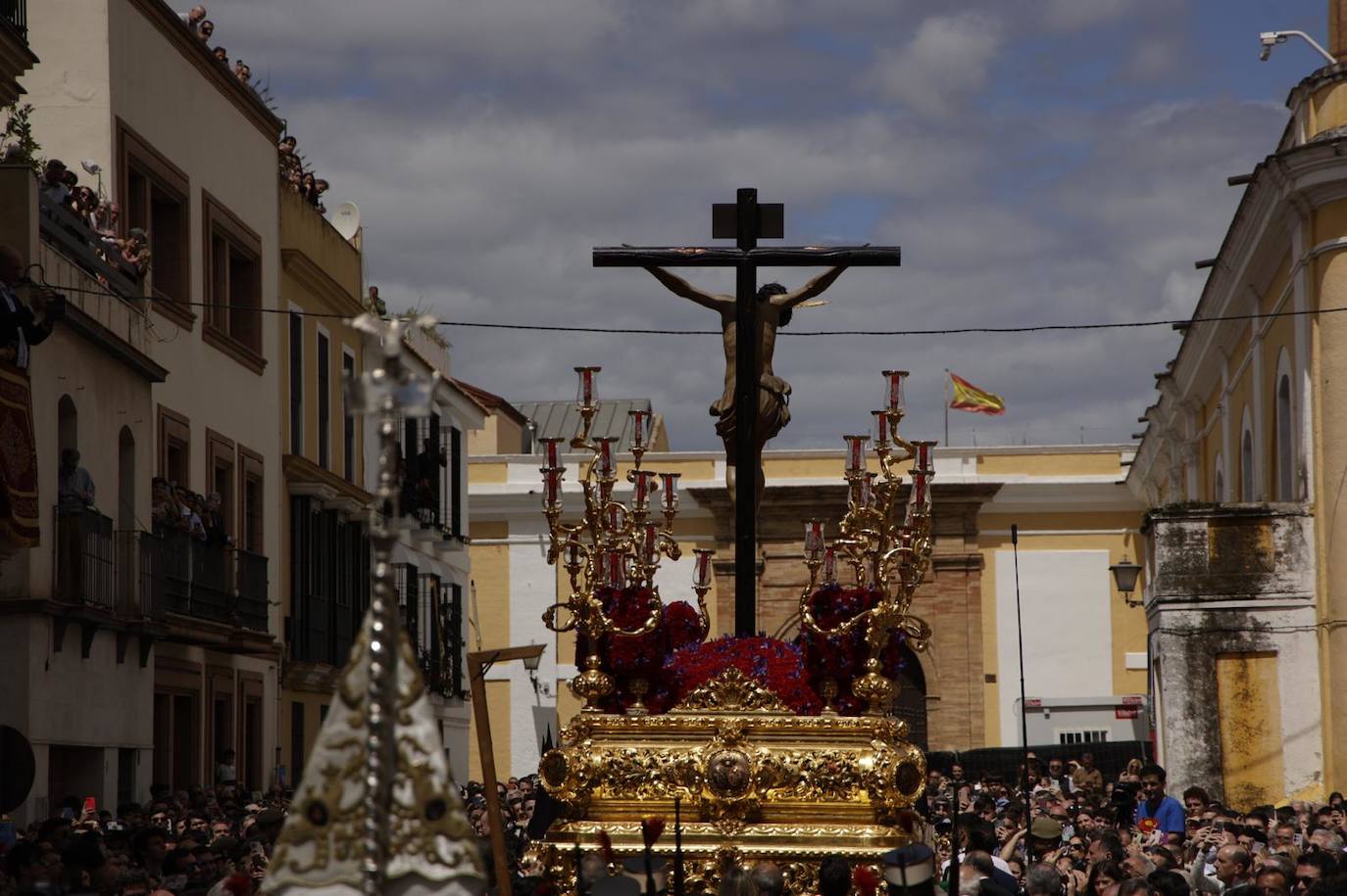 Primeros momentos de la estación de penitencia de la Hermandad de San Bernardo