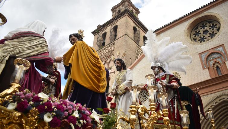Miércoles Santo de la Semana Santa de Sevilla 2025, en imágenes