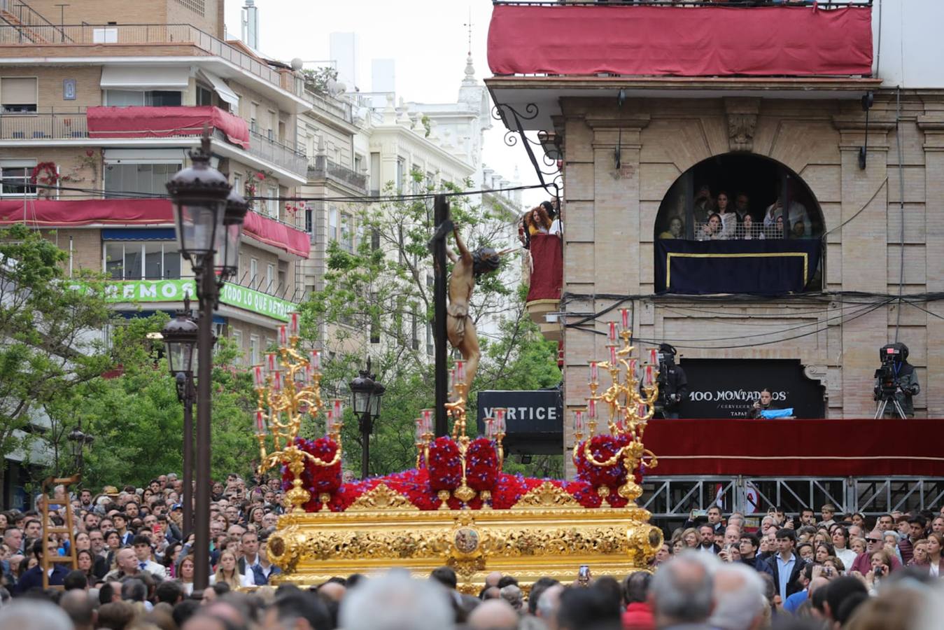 La hermandad de San Bernardo, a su paso por Campana