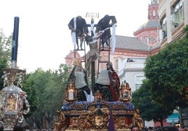 Los mejores lugares para ver las procesiones y hermandades del Jueves Santo en Sevilla este 2025