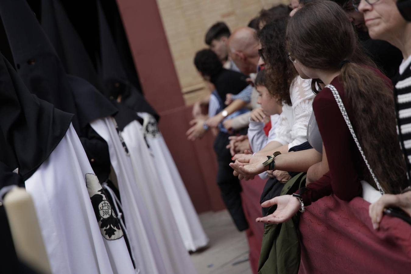 Salida de la Hermandad del Cachorro en la Semana Santa de Sevilla 2025 