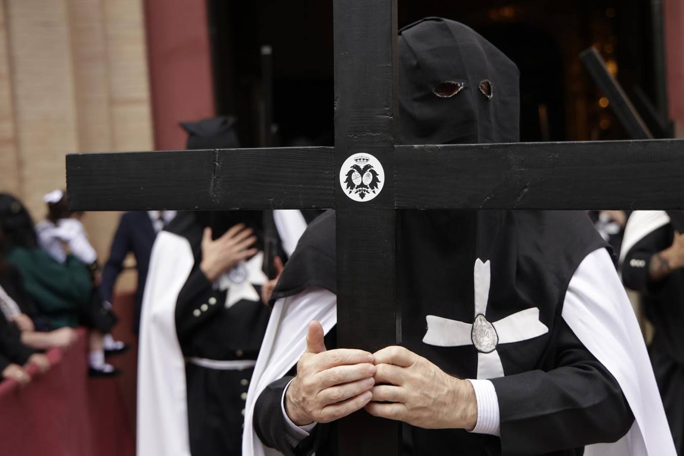Salida de la Hermandad del Cachorro en la Semana Santa de Sevilla 2025 