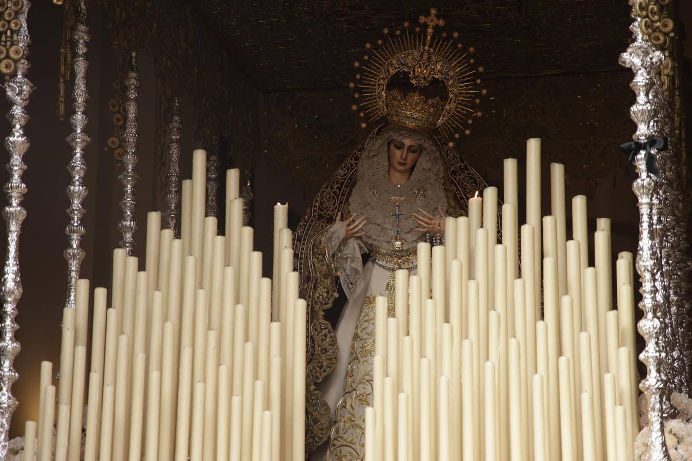 Salida de la Hermandad del Cachorro en la Semana Santa de Sevilla 2025 