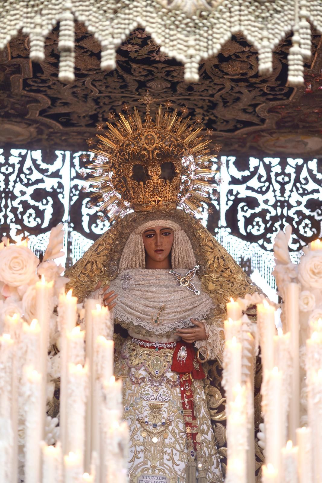 Las imágenes de la Hermandad de la Esperanza de Triana de la Semana Santa de Sevilla 2025