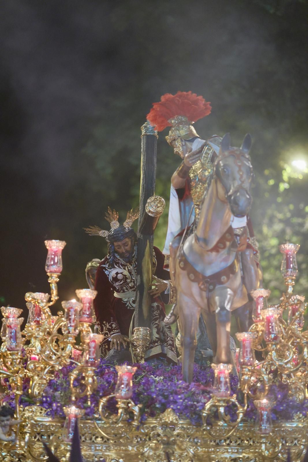 Las imágenes de la Hermandad de la Esperanza de Triana de la Semana Santa de Sevilla 2025