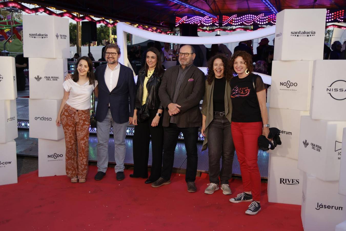 Numerosos artistas acudieron a la presentación del Icónica Santalucía Sevilla Fest 
