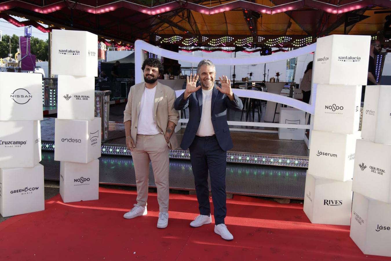 Numerosos artistas acudieron a la presentación del Icónica Santalucía Sevilla Fest 