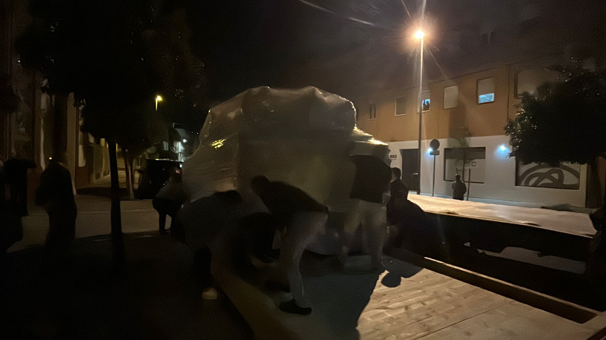 Los preparativos para el traslado del paso del Cachorro a Roma, en imágenes