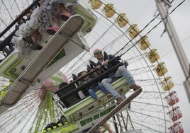 Los precios de los cacharritos de la Feria de Abril 2025: «Este año no habrá día más barato»