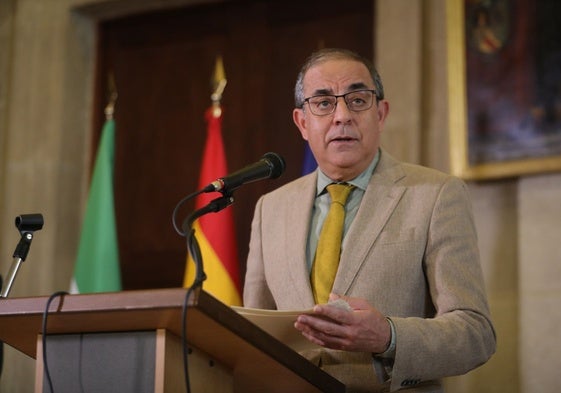 El rector de la Universidad de Sevilla, Miguel Ángel Castro