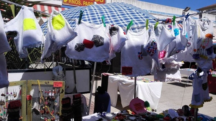 Puesto del mercadillo de Parque Alcosa