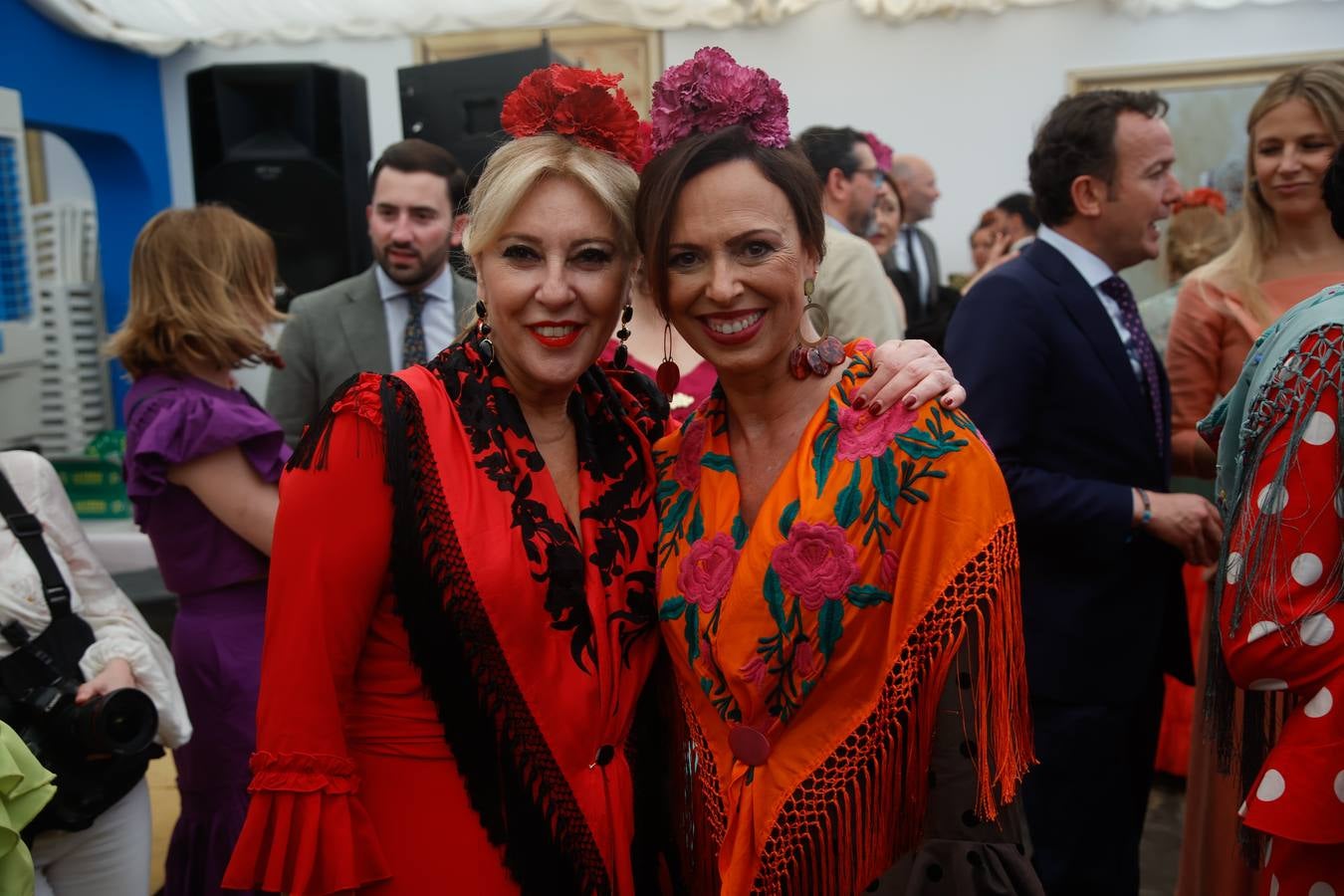 Carolina España y Rocío Díaz, en la recepción del Partido Popular