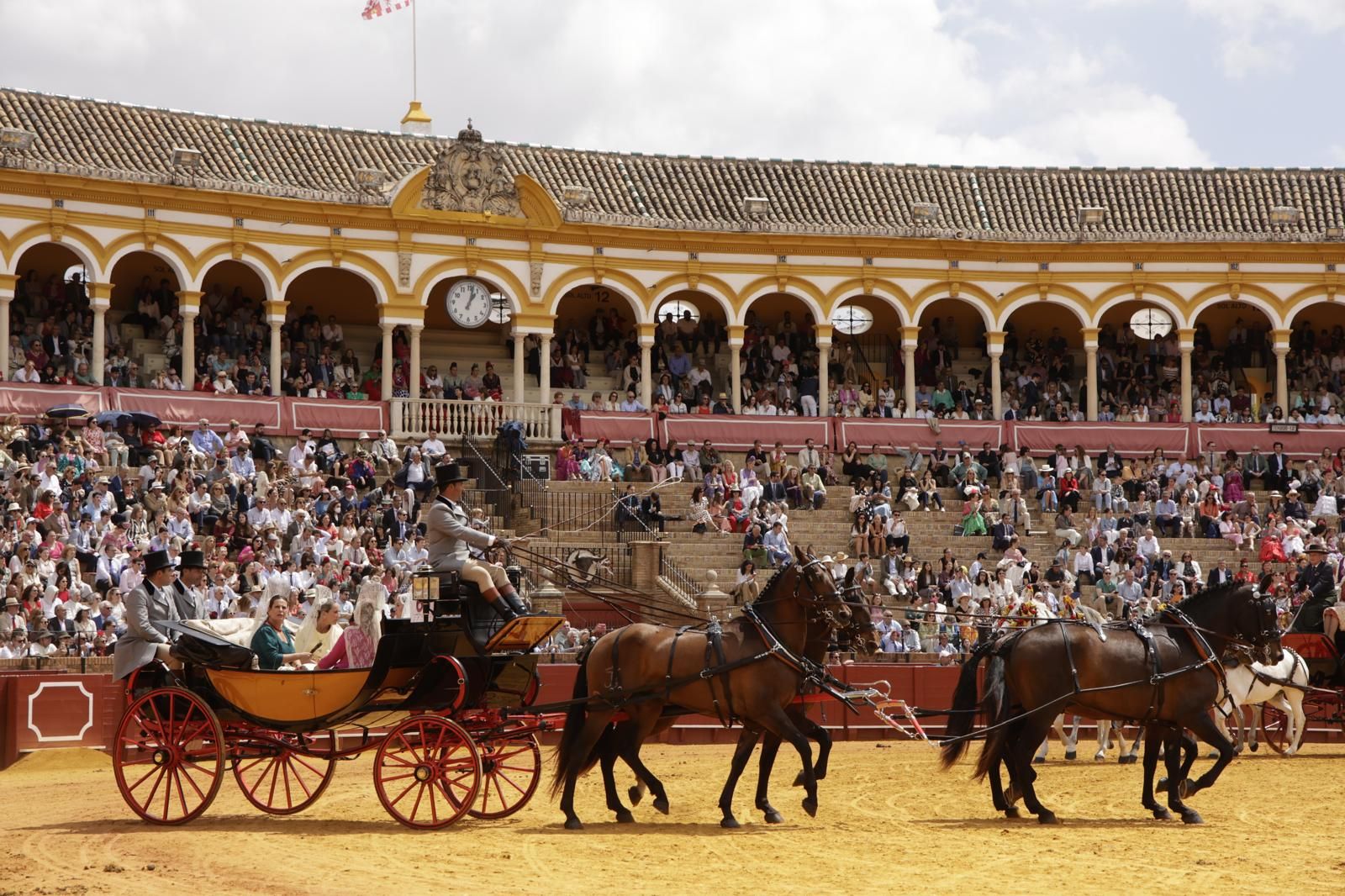 En imágenes, la Exhibición de Enganches en la Maestranza, un museo al aire libre