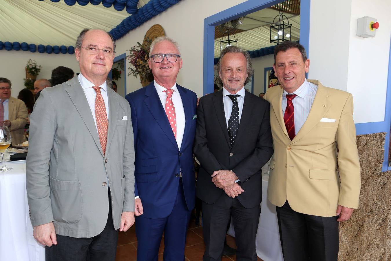 Recepción de la cadena Cope. Enrique Belloso, Joaquín López-Saez, Fernando Murube e Ignacio Rosales de Salamanca