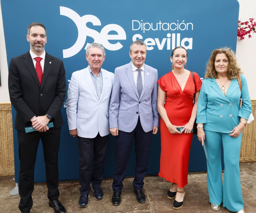 Recepción de la Diputación de Sevilla. Fran García, José Antonio Mesa, Javier Fernández, María Izquierdo y Concha Majarón