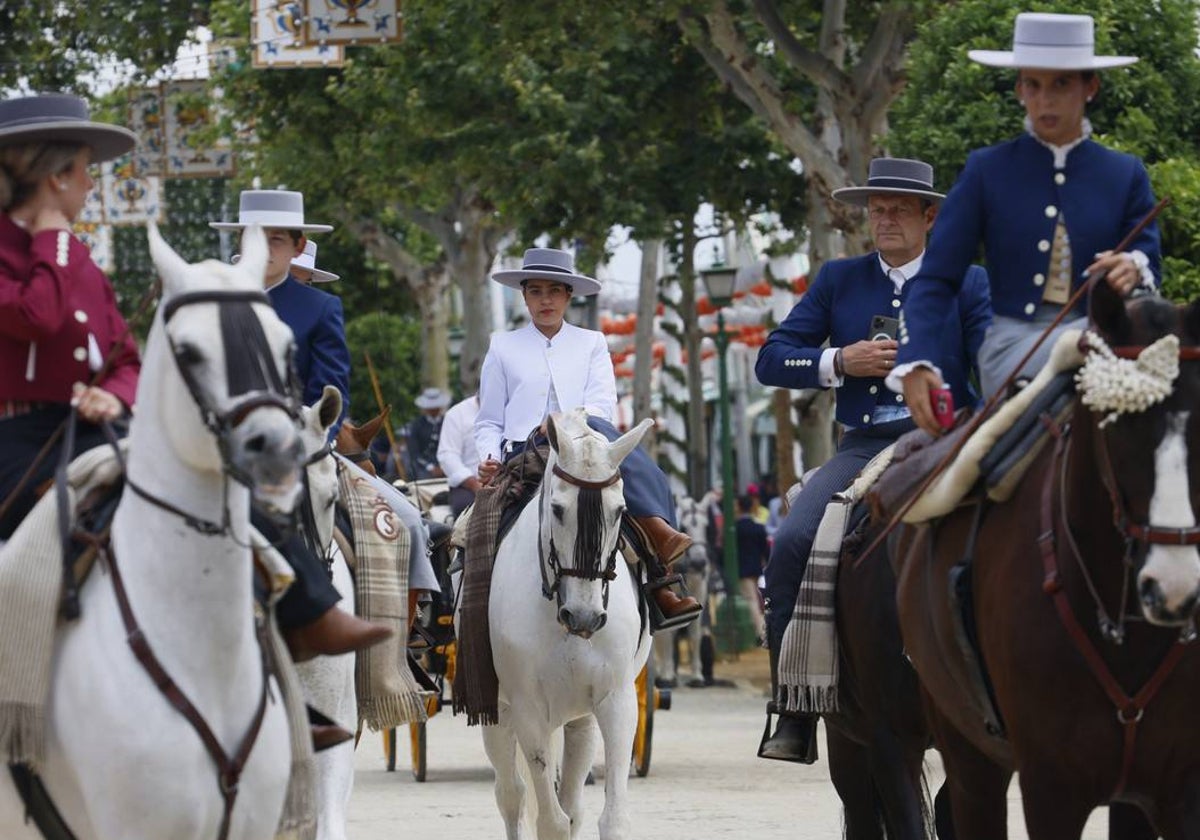 Ambiente en el real durante el viernes de Feria