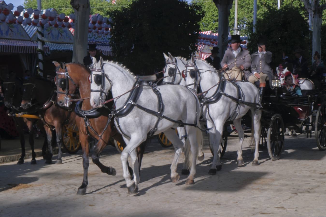 Ambiente en el real durante el viernes de feria