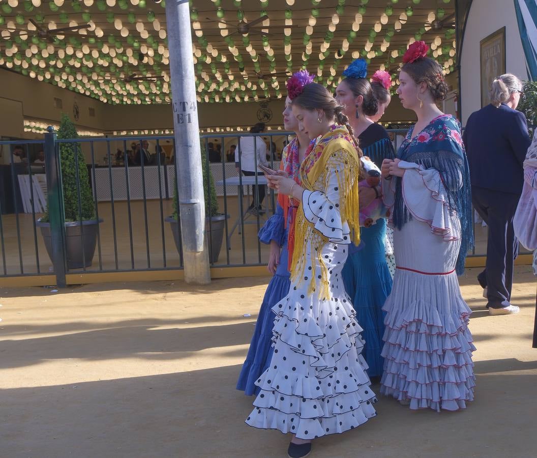 Ambiente en el real durante el viernes de feria