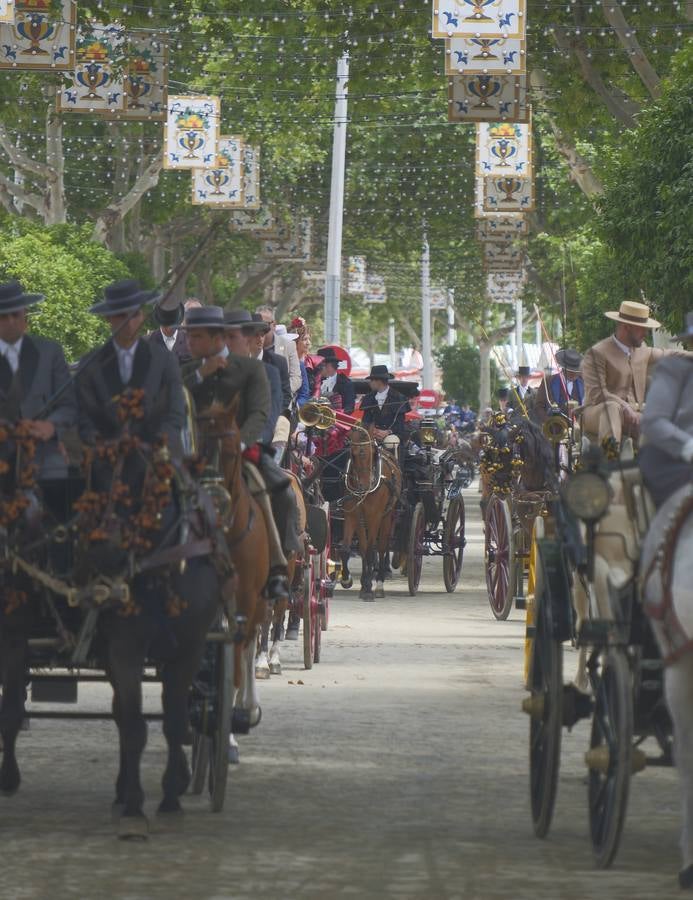 Ambiente en el real durante el viernes de feria