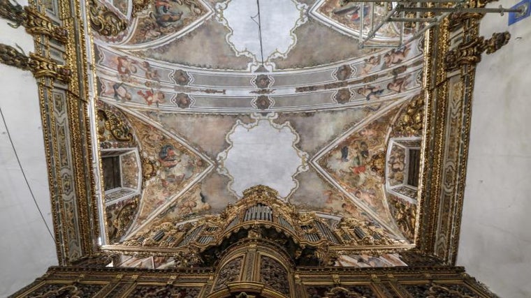 Las pinturas murales de la capilla de San José durante su fase de restauración