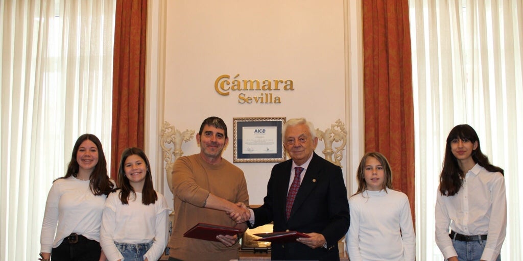 Un colegio de Sevilla viaja a Alemania invitado por la Agencia Espacial Europea para presentar el proyecto Constitución Escolar Lunar