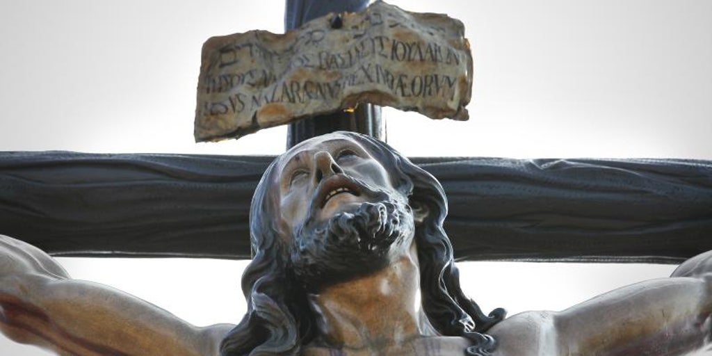 Las sevillanas romanas de Aquilino Duque por las que expira el Cachorro: «Eres Trastévere en Roma / y eres Triana en Sevilla»