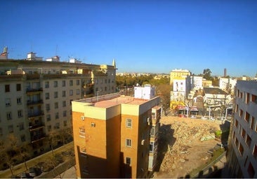 Vídeo: Así se derriba un edificio en el corazón del Prado de San Sebastián para levantar una nueva promoción de viviendas