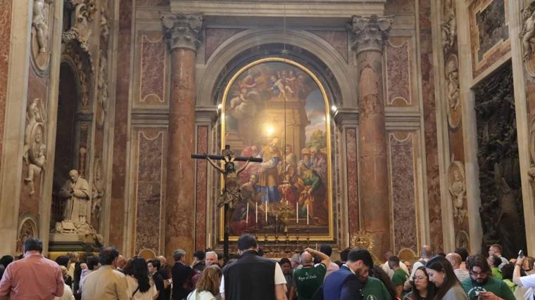 El Cachorro se despide de la basílica De San Pedro