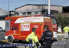 Plainsur agredece la coordinación de los operativos de emergencias ante el incendio de la planta química en Alcalá de Guadaría