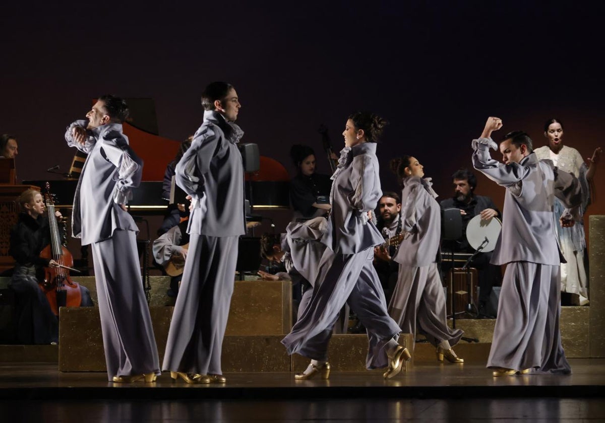 El Ballet Flamenco de Andalucía estrenó en el teatro de la Maestranza la nueva obra junto a la Accademia del Piacere
