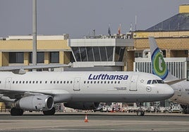 Un avión con destino Sevilla voló sin piloto durante diez minutos