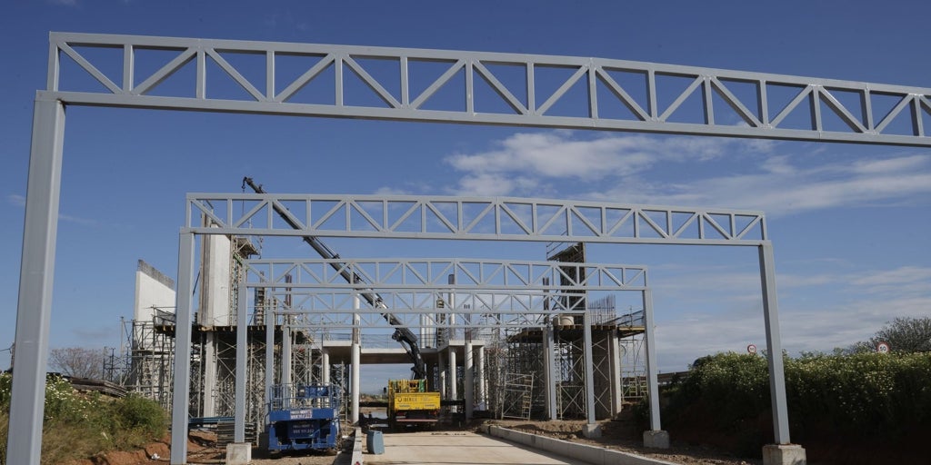 Los comerciantes de la macarena se quejan de las pérdidas que les originarán las obras del metro de sevilla