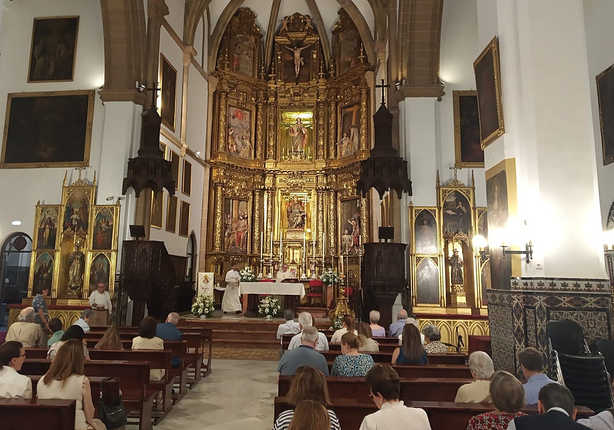 Misa en la parroquia de San Pedro